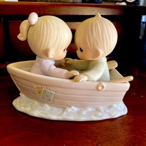 Precious moments friends never drift apart